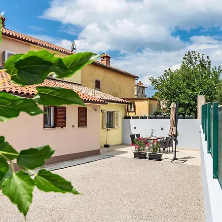 別荘 In Ripenda Kras, Labin *